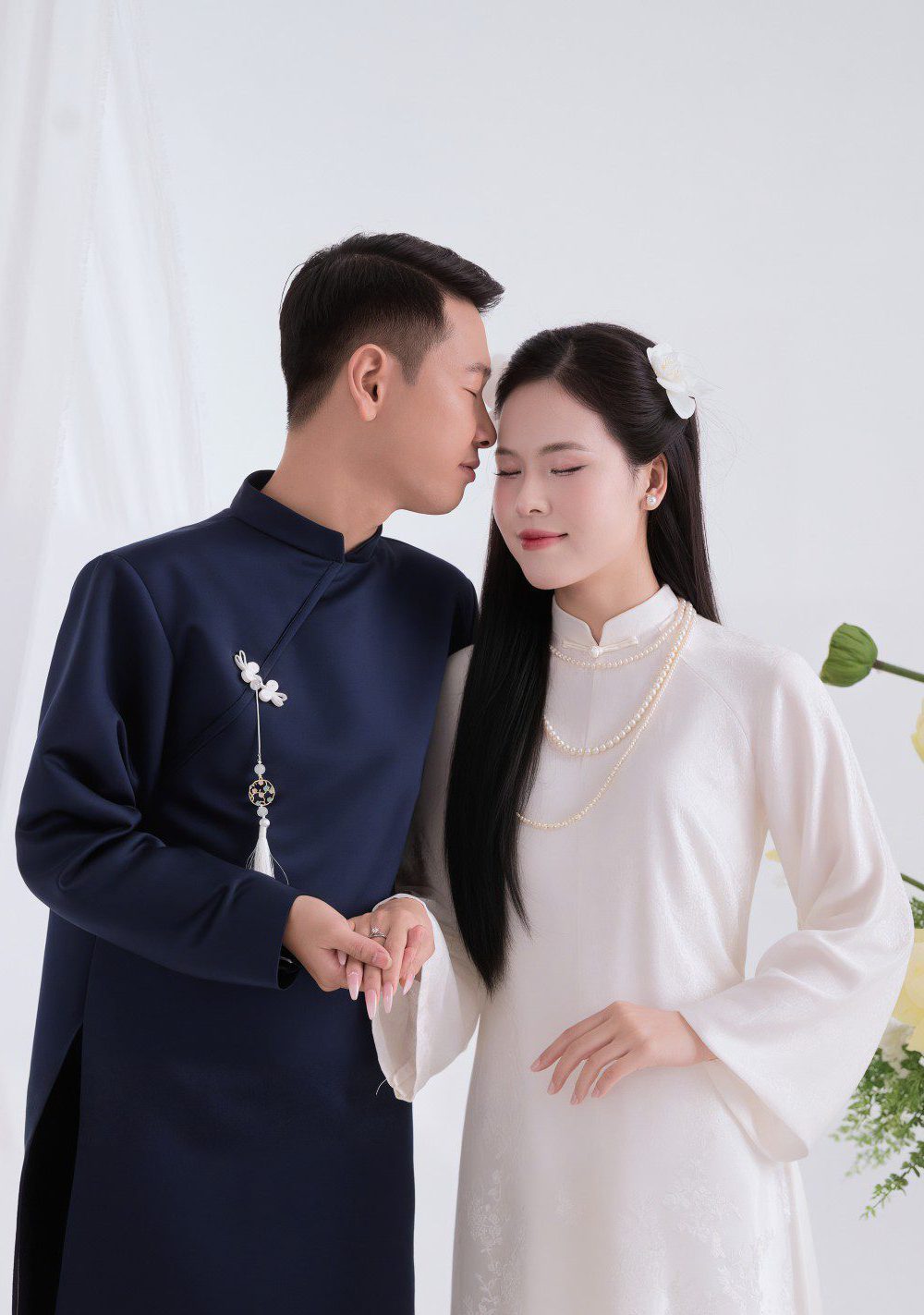 Anh Lợi – Thuỵ Hường